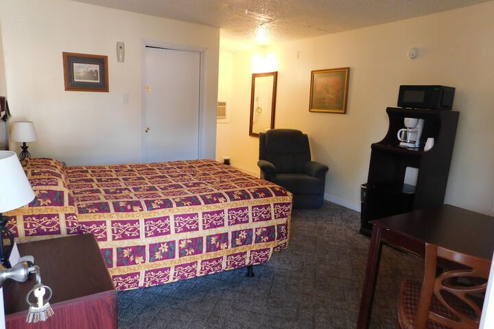 Little Shamrock Motel A1