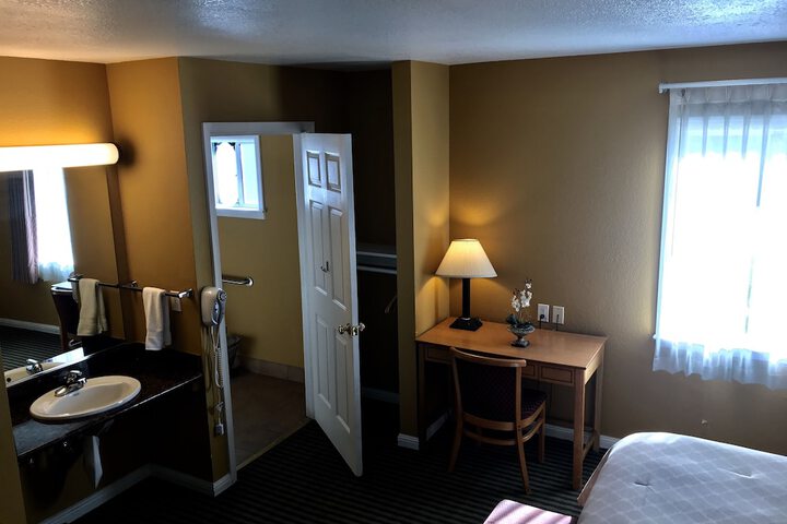 Room 62 of 91