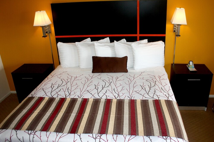 Room 15 of 40