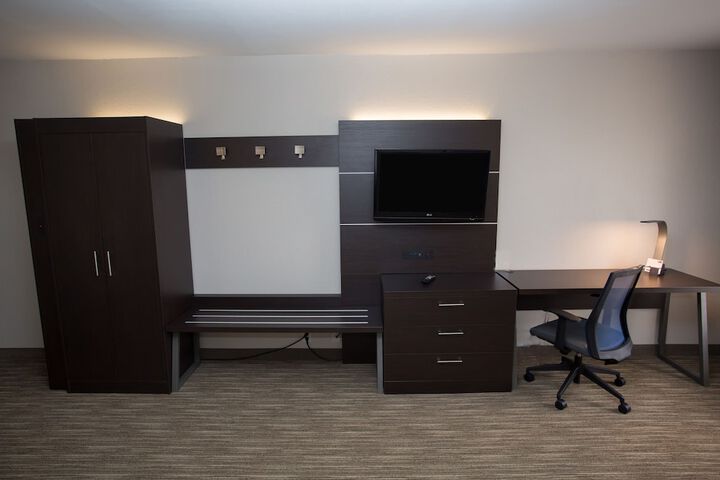 Room 55 of 75
