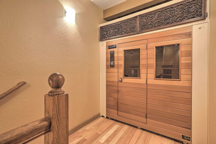 3 Mi to Skiing! Incline Village Retreat w / Sauna