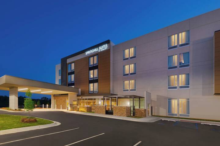 Hotel 2 of 21