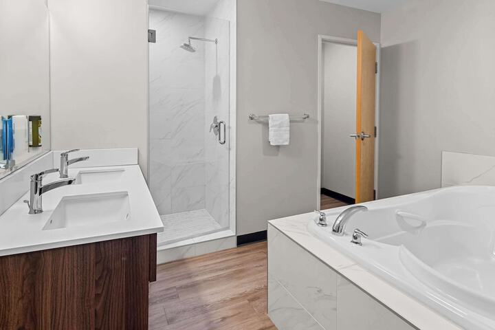 Room 42 of 53