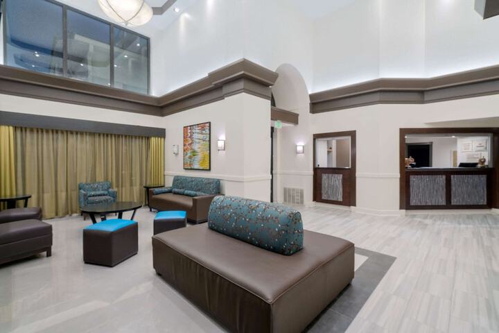 Hotel Interior 4 of 25