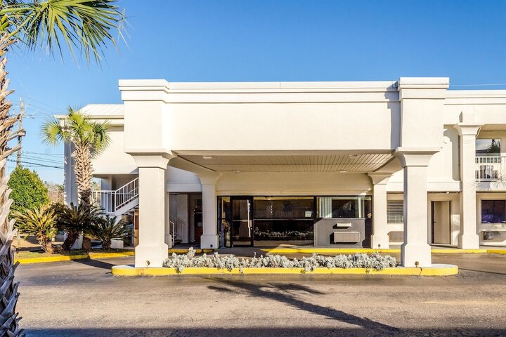 Hotel 4 of 28