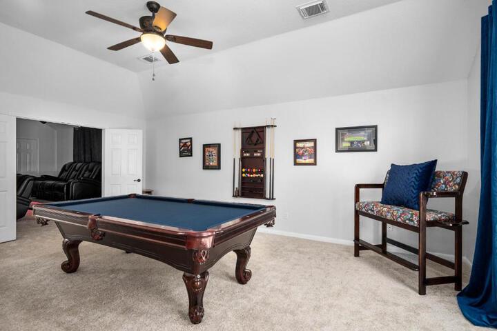 Upscale 4BR Cypress Home w Pool Hot Tub, Theater, Sleeps 20