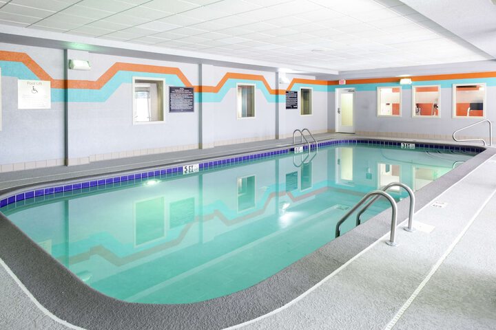 Pool 4 of 29