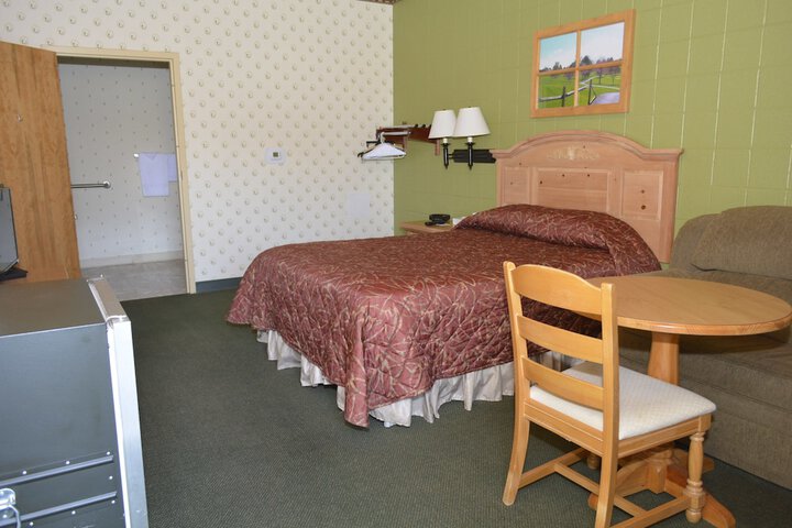 Room 16 of 30