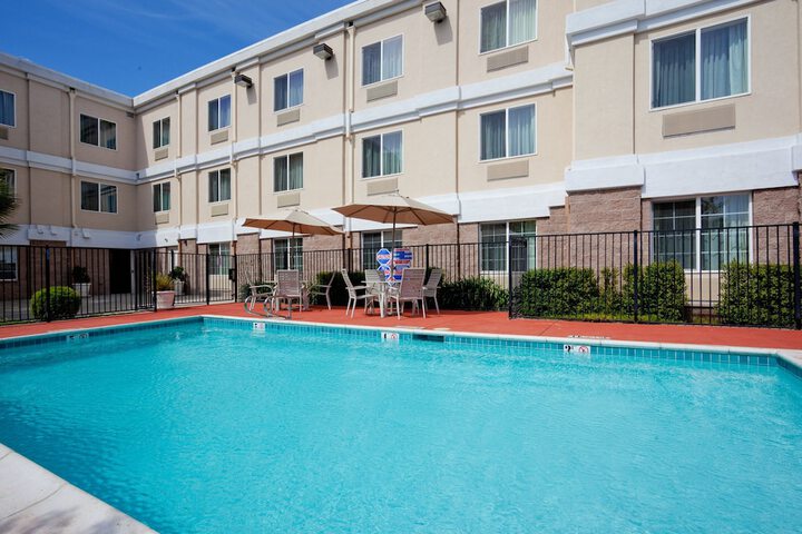 Pool 3 of 35
