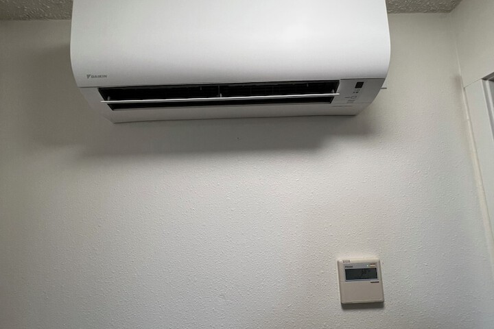 Room 64 of 143