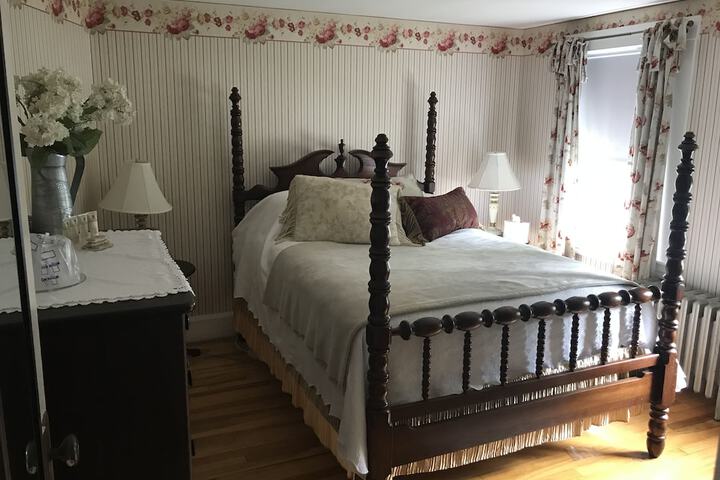 Room 34 of 62