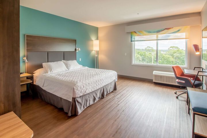 Room 12 of 39