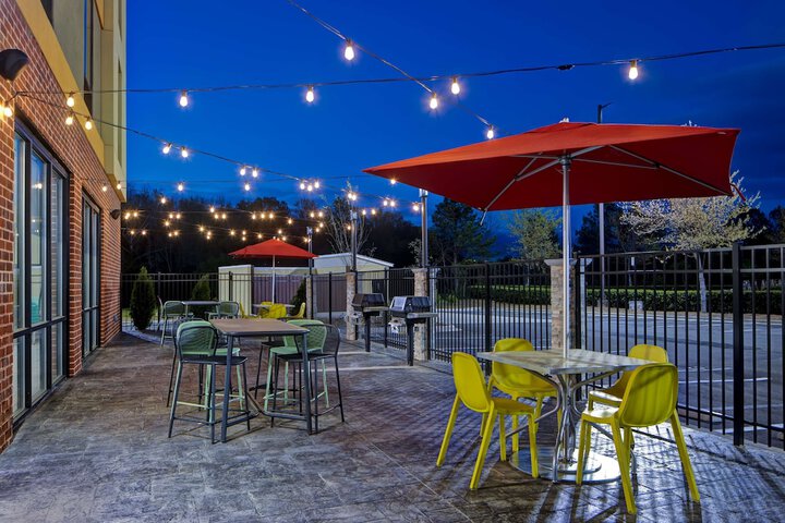 Terrace/Patio 44 of 45