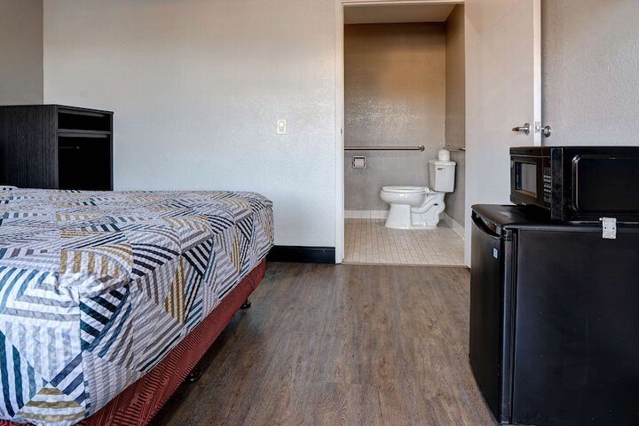Room 36 of 39