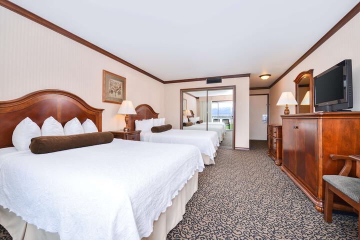 Best Western Edgewater Resort