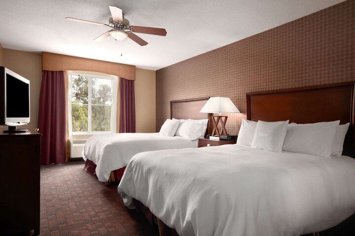 Room 11 of 24