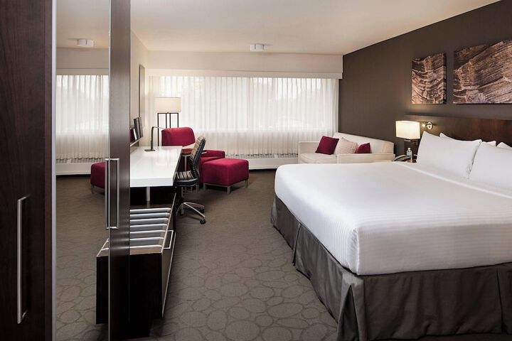 Delta Hotels by Marriott Calgary South