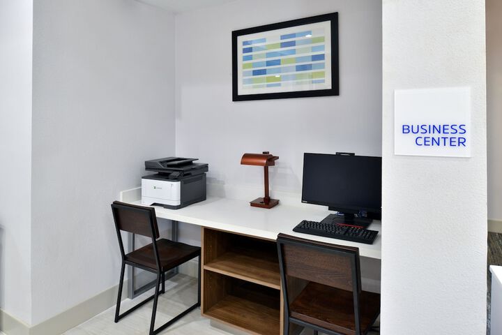Holiday Inn Express & Suites Carthage by IHG