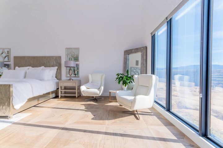 Room 40 of 49