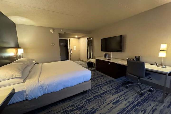 Skyline Hotel Detroit Airport SureStay Collection by BW