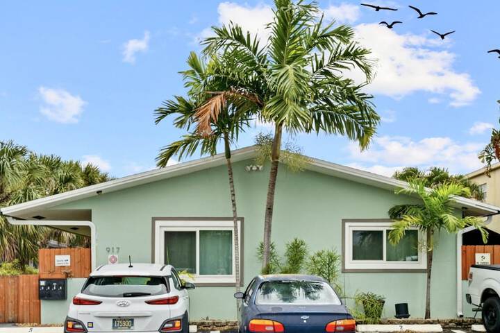 Wilton Manors 2BR Charm Walk to the Drive