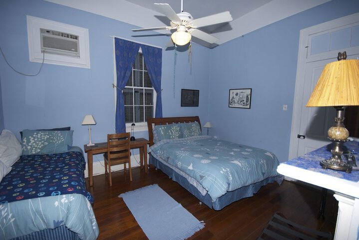 Room 18 of 35
