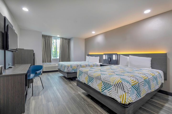 Room 21 of 25