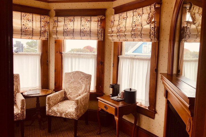 Pacific Grove Inn
