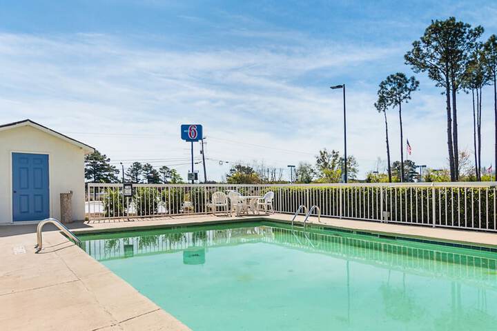 Pool 2 of 39