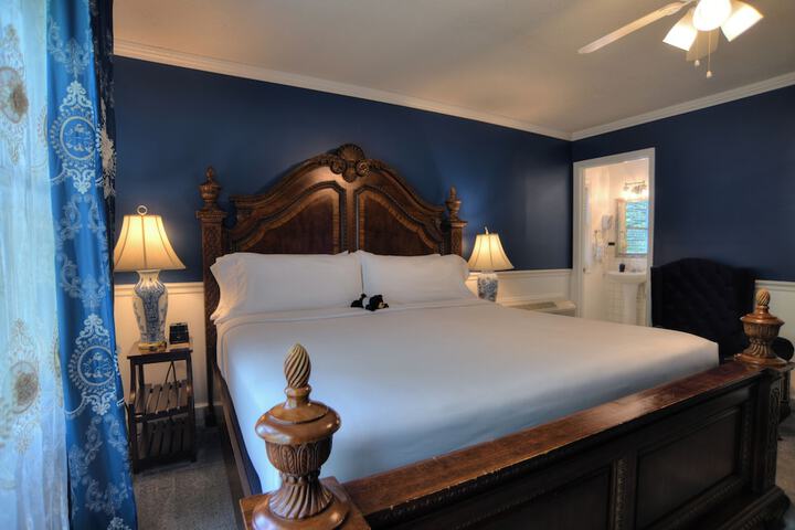 Blue Mountain Mist Country Inn & Spa