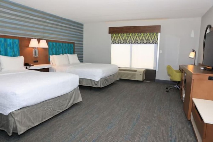 Room 10 of 21