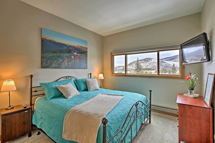 Mtn-view Condo w / Hot Tub Access in Dillon!