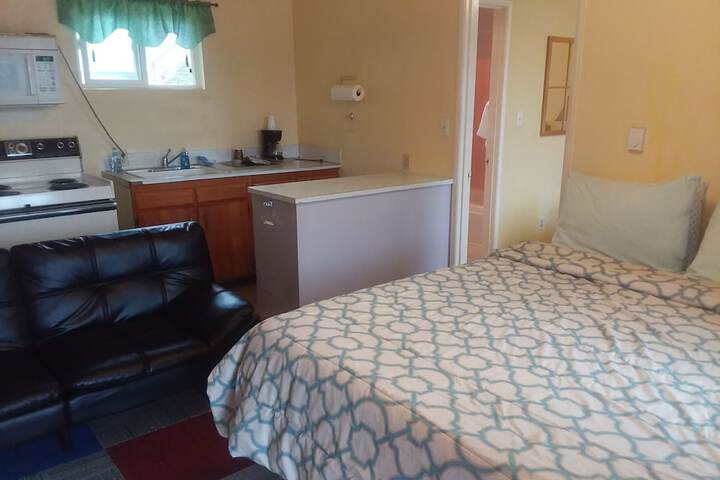 Room 21 of 35