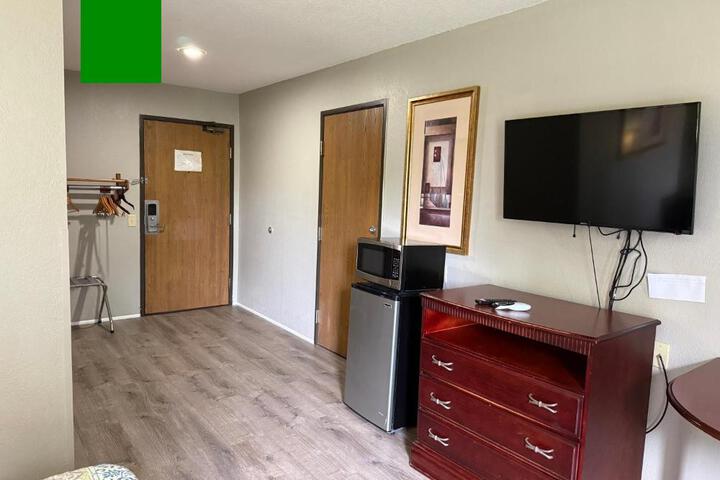 Coldwater Inn & Suites near I 69