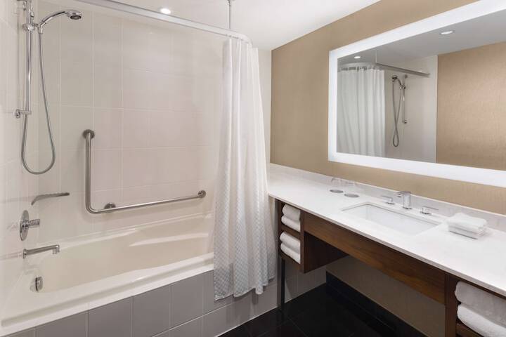 Hilton Vancouver Downtown