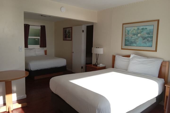 Blue Coast Inn and Suites