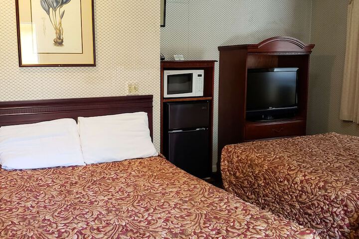 Room 10 of 44
