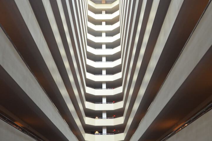 Hotel 2 of 121