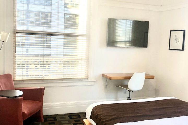 Room 16 of 58