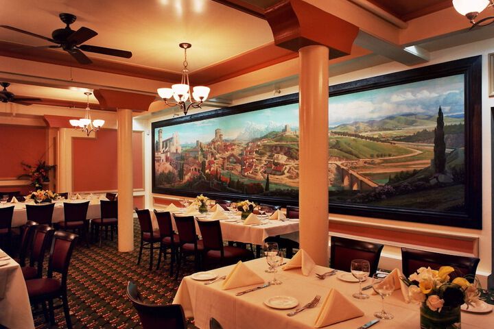 Dining 59 of 82