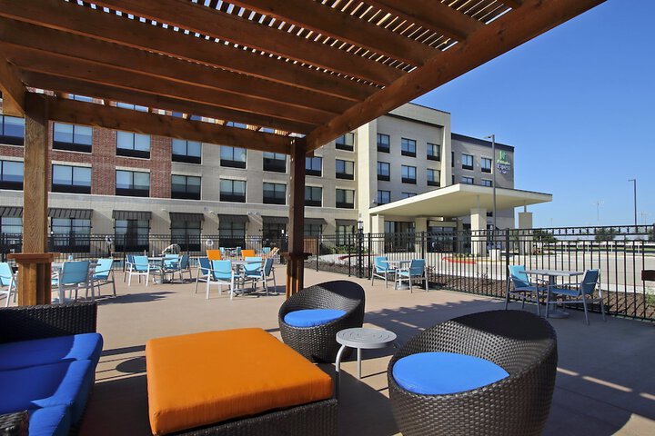 Hotel 2 of 40