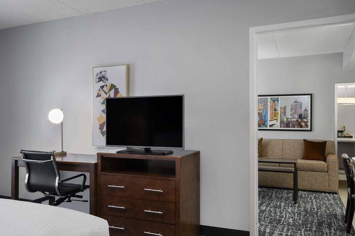 Room 21 of 43