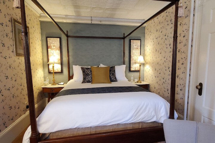 Room 45 of 73