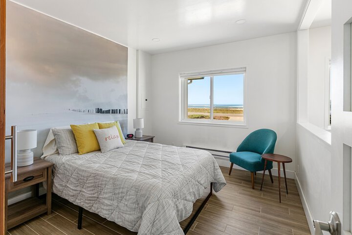 Room 79 of 115