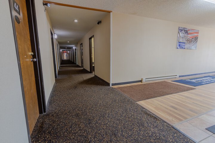 Ballroom/Hall 42 of 45