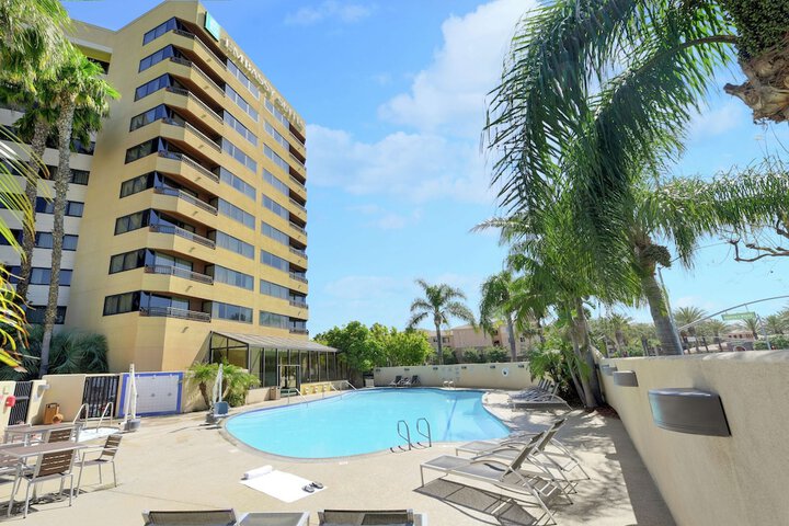 Embassy Suites by Hilton Anaheim Orange