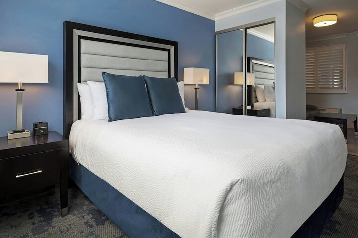 City Express by Marriott Manhattan Beach