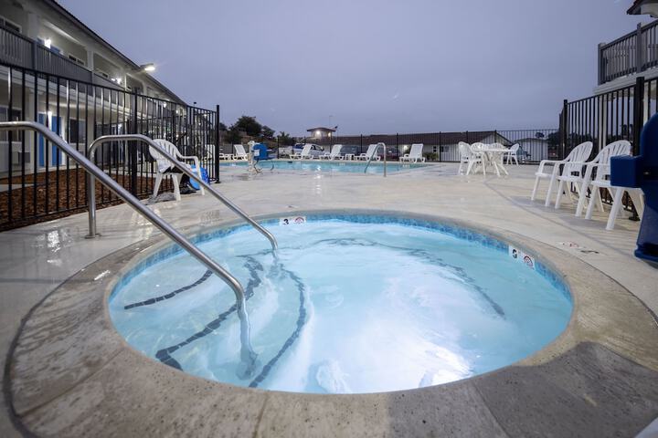 Days Inn by Wyndham Arroyo Grande / Pismo Beach