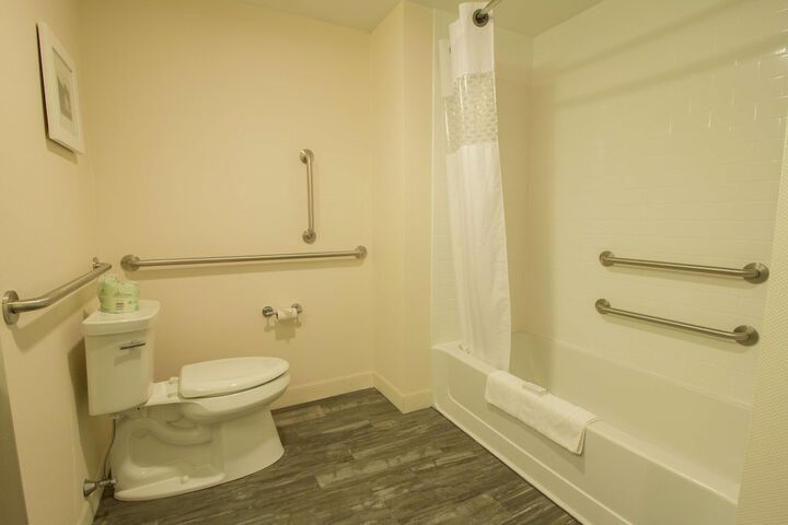 Room 14 of 35