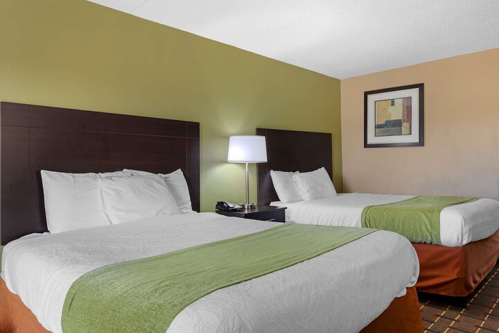Room 21 of 34